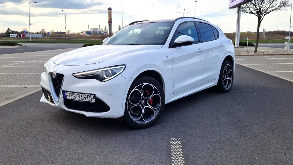 Zdjęcie: 2022 Alfa Romeo Stelvio