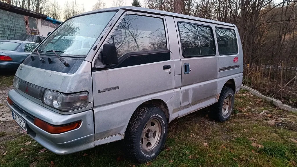 Zdjęcie: 1996 Mitsubishi L300