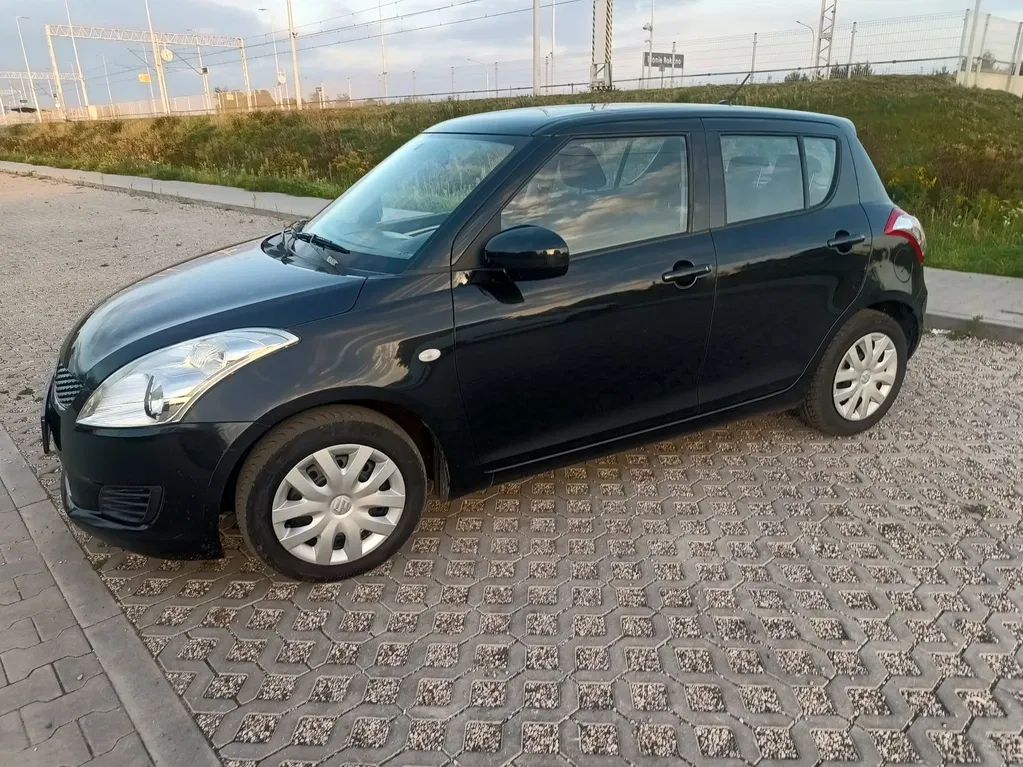 Zdjęcie: 2011 Suzuki Swift