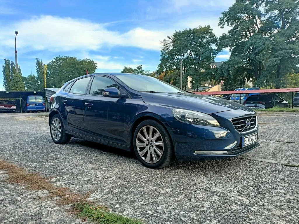 Zdjęcie: 2012 Volvo V40