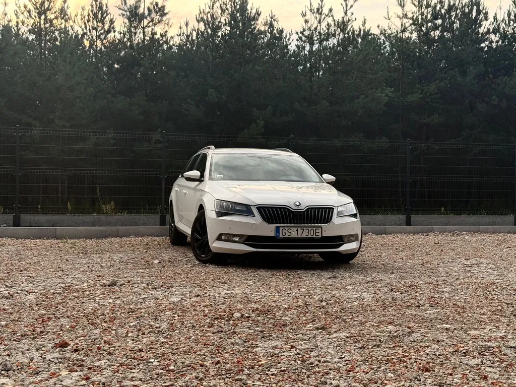 Zdjęcie: 2016 Skoda Superb