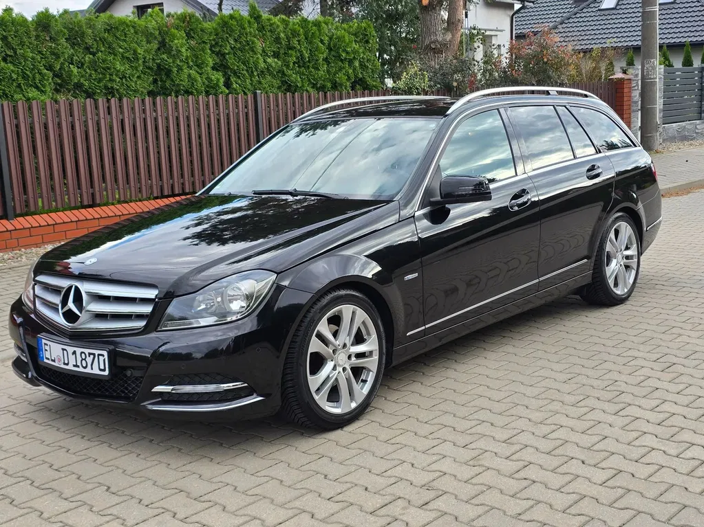 Zdjęcie: 2012 Mercedes-Benz C Klasa