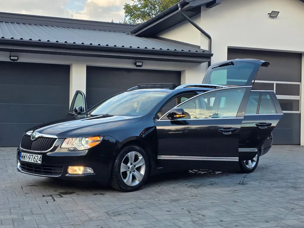 Zdjęcie: 2010 Skoda Superb