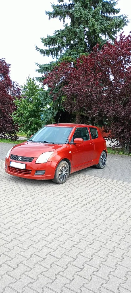 Zdjęcie: 2010 Suzuki Swift