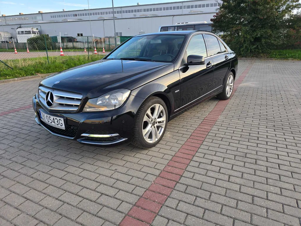 Zdjęcie: 2011 Mercedes-Benz C Klasa