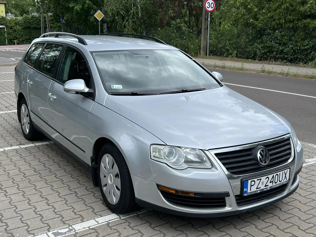 Zdjęcie: 2010 Volkswagen Passat Variant