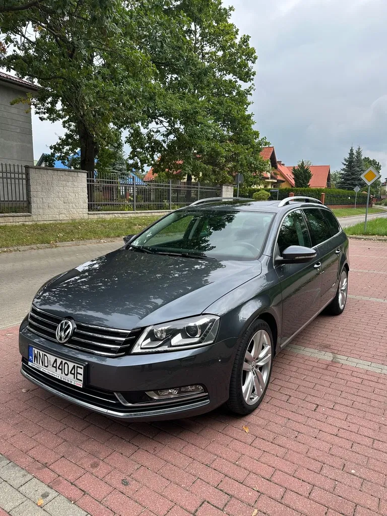 Zdjęcie: 2011 Volkswagen Passat