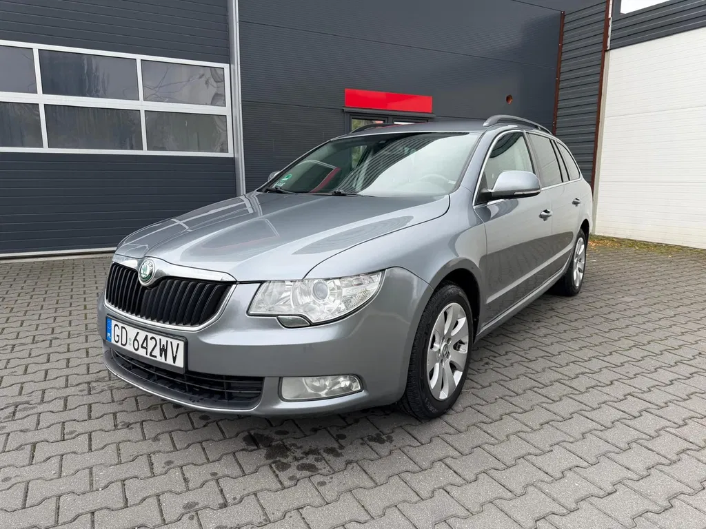 Zdjęcie: 2010 Skoda Superb