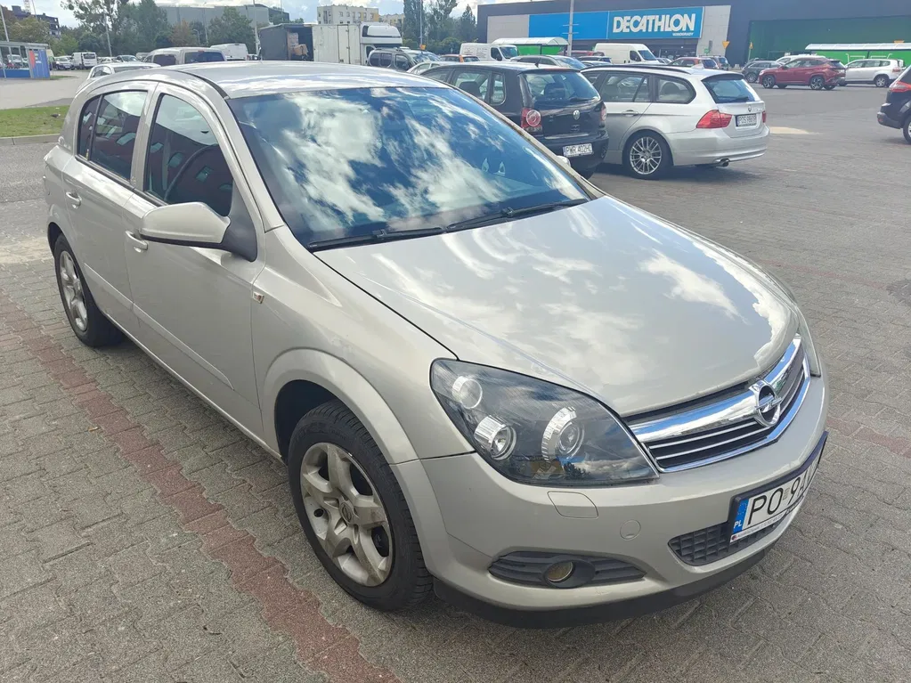 Zdjęcie: 2008 Opel Astra