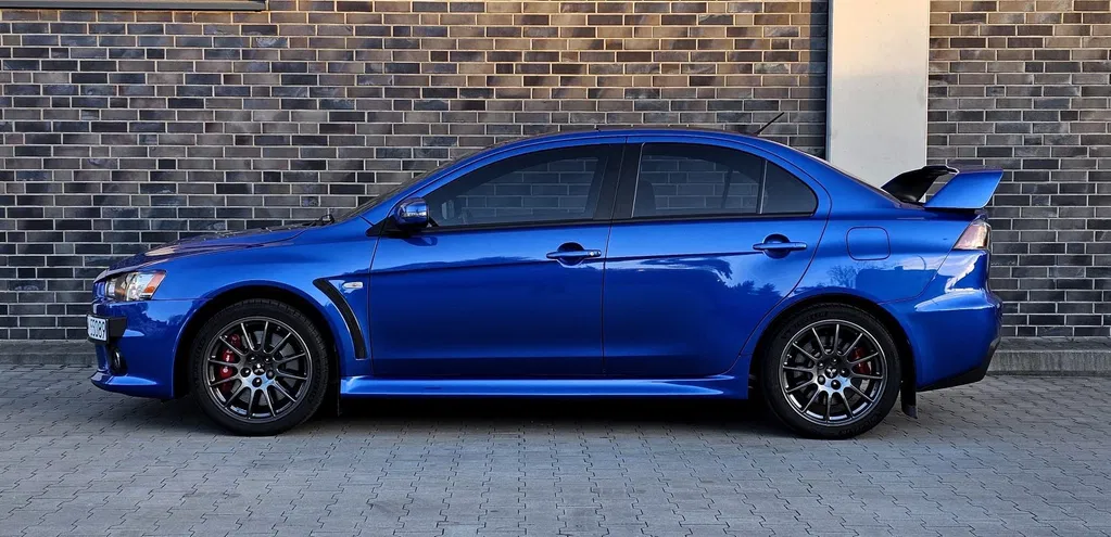 Zdjęcie: 2015 Mitsubishi Pozostałe Mitsubishi