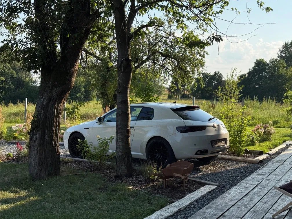 Zdjęcie: 2010 Alfa Romeo Brera
