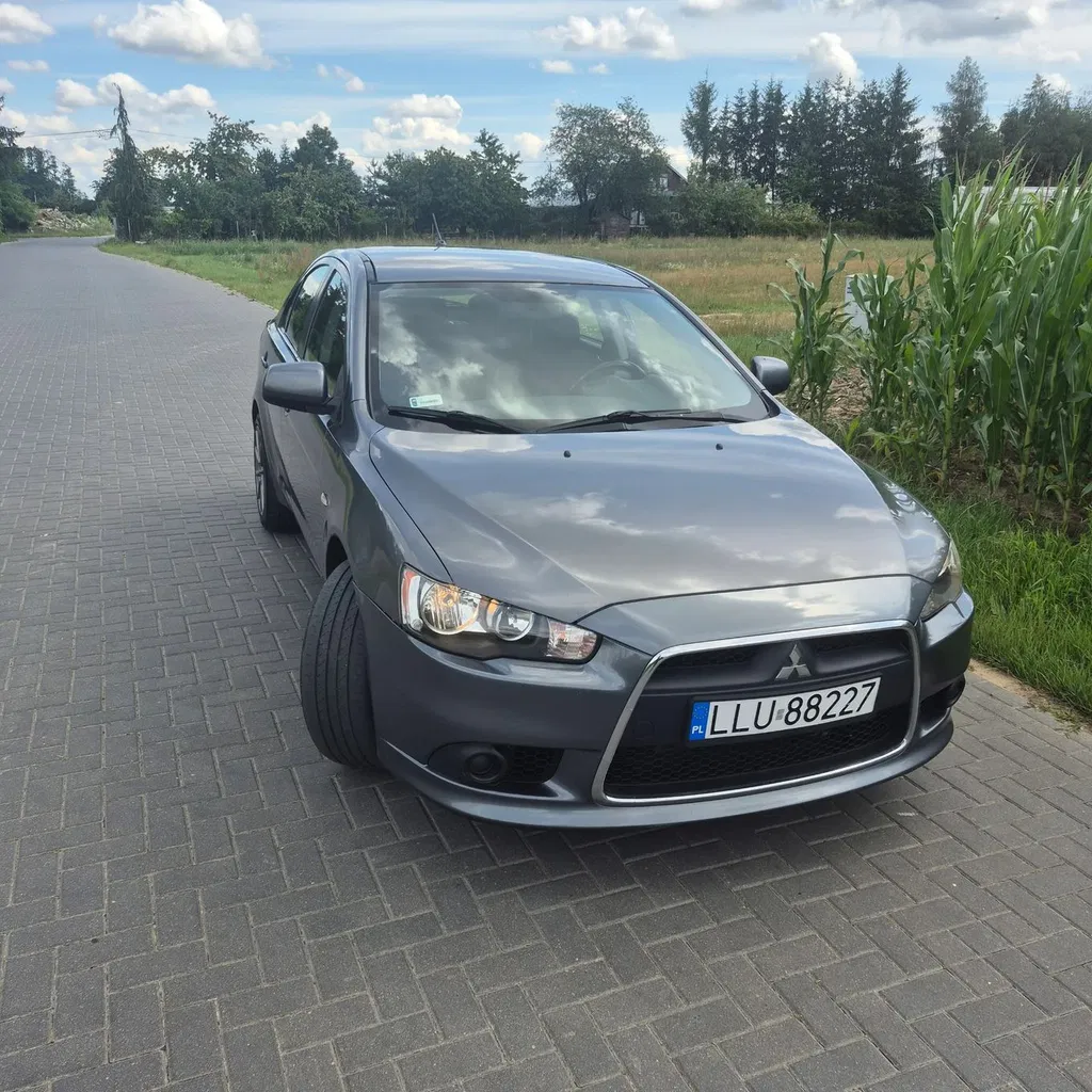 Zdjęcie: 2009 Mitsubishi Lancer