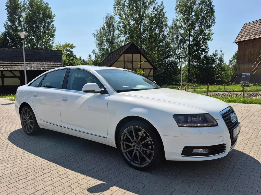 Zdjęcie: 2010 Audi A6 Limousine