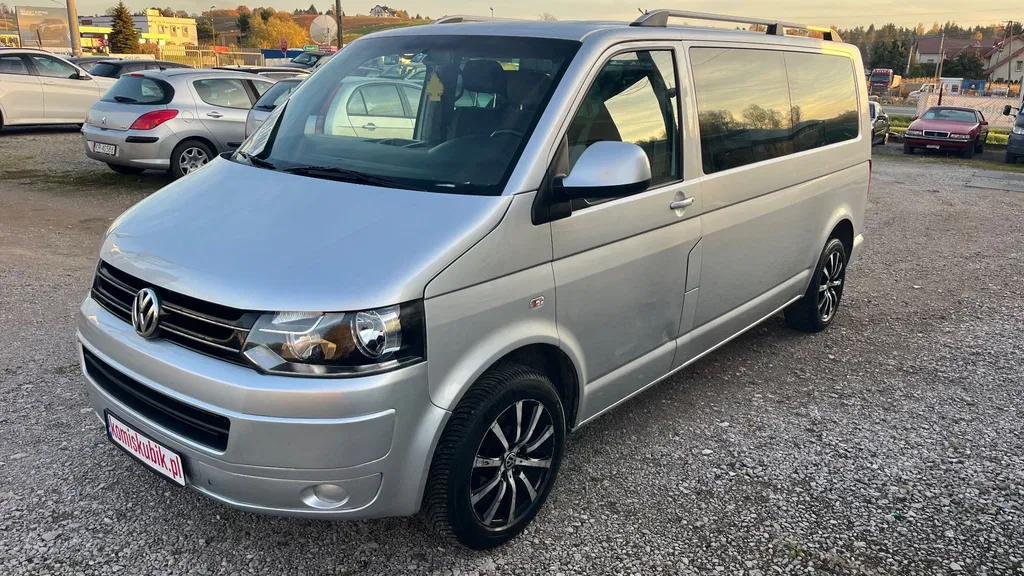 Zdjęcie: 2010 Volkswagen Caravelle