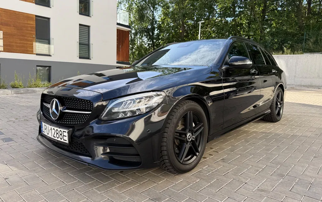 Zdjęcie: 2018 Mercedes-Benz C Klasa