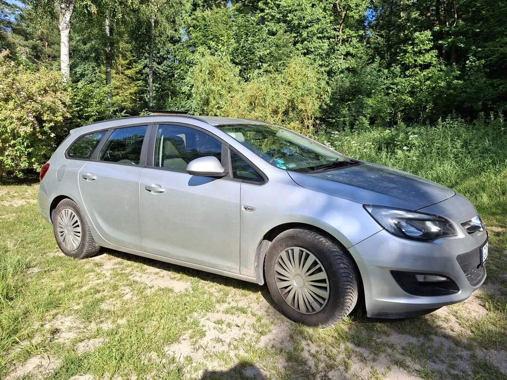 Zdjęcie: 2013 Opel Astra