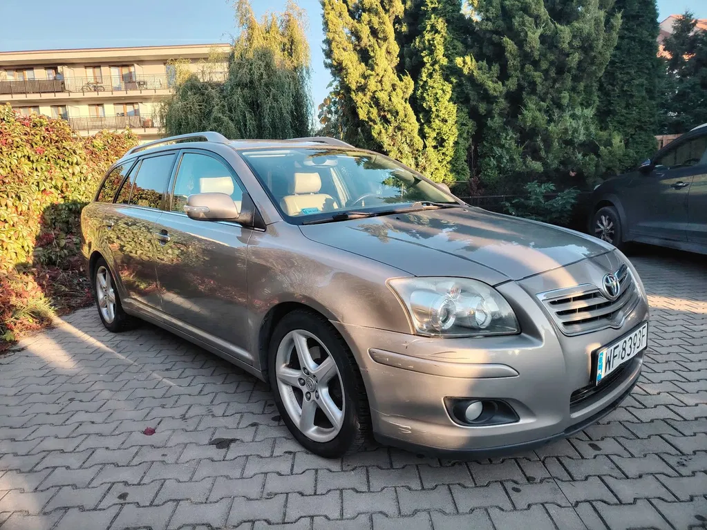 Zdjęcie: 2006 Toyota Avensis