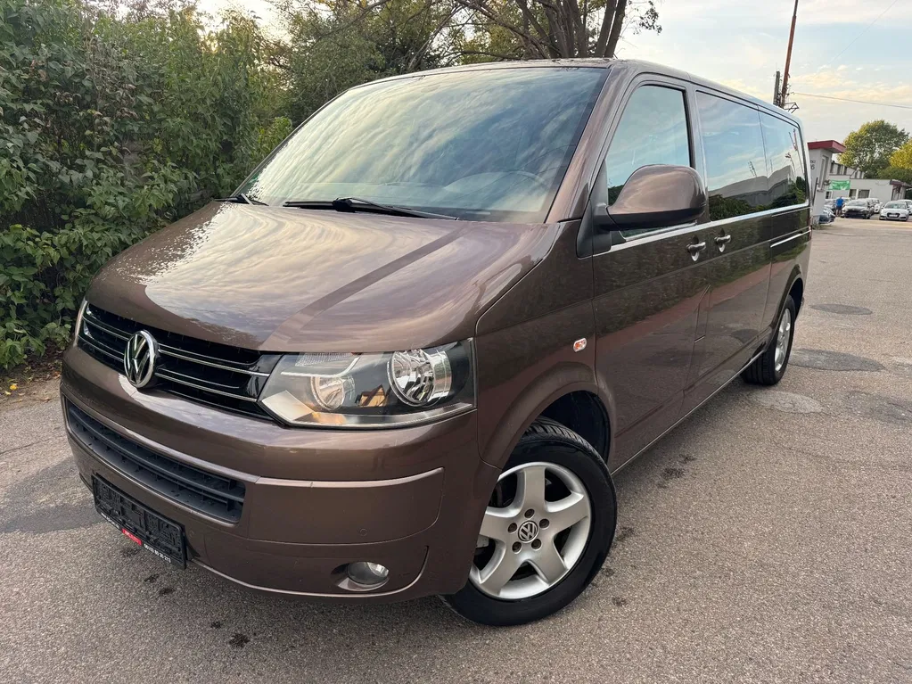 Zdjęcie: 2011 Volkswagen Caravelle