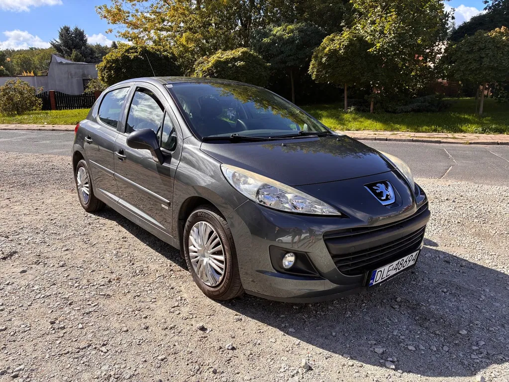 Zdjęcie: 2010 Peugeot 207