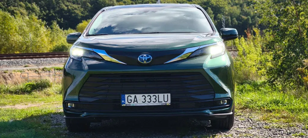 Zdjęcie: 2025 Toyota Sienna