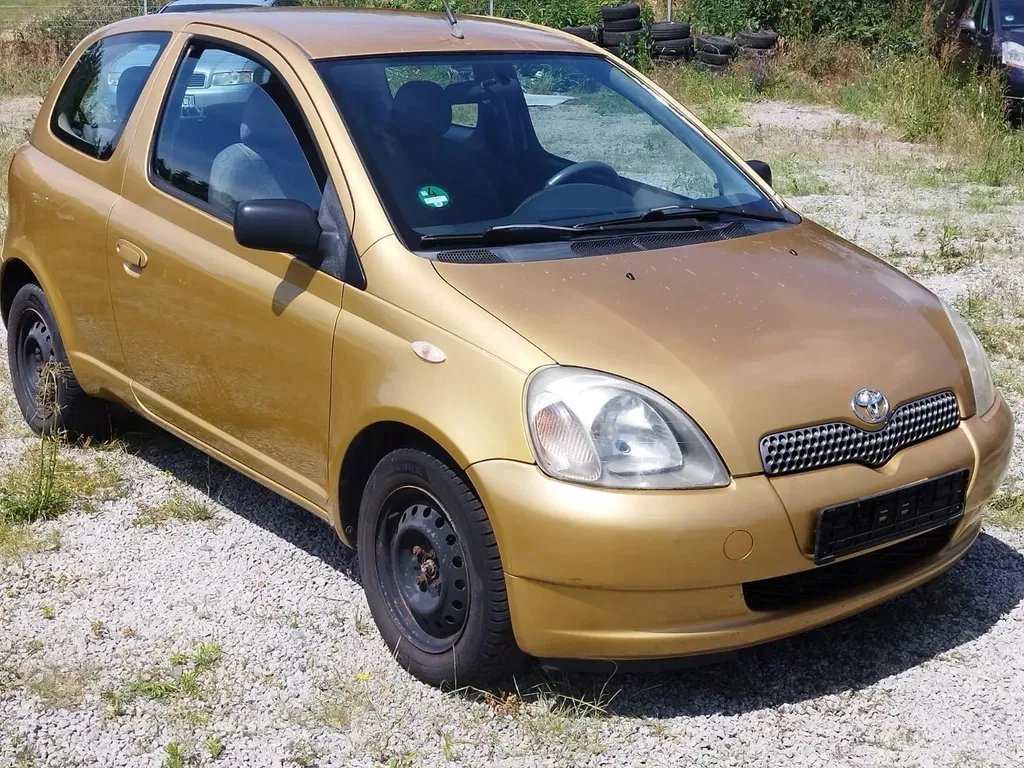 Zdjęcie: 2001 Toyota Yaris