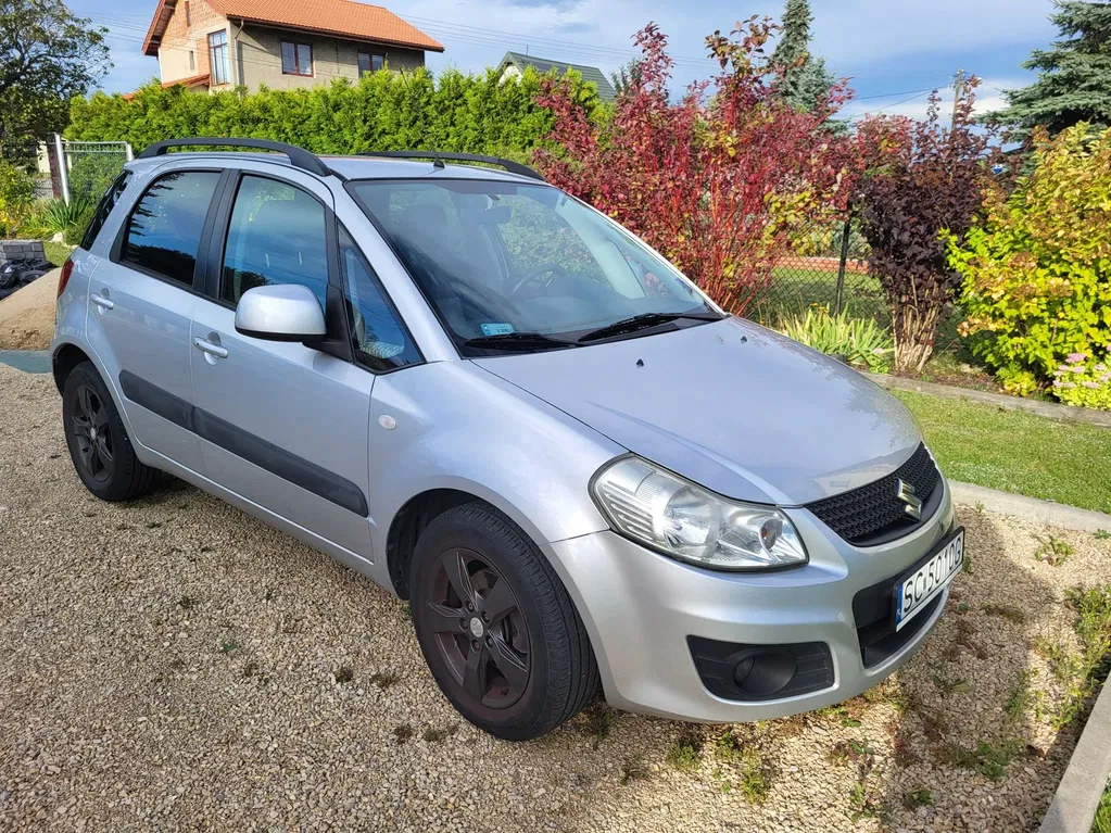 Zdjęcie: 2010 Suzuki SX4