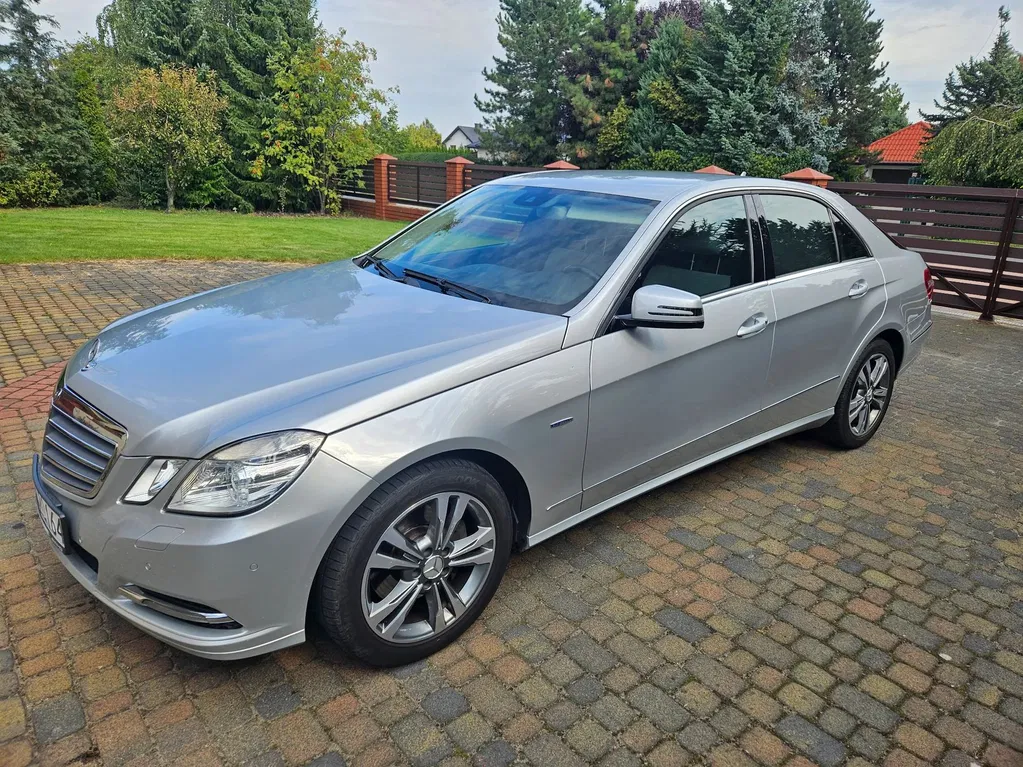 Zdjęcie: 2012 Mercedes-Benz E Klasa