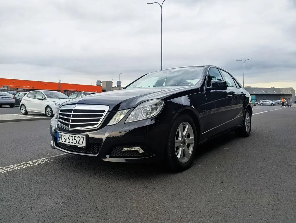 Zdjęcie: 2011 Mercedes-Benz E Klasa