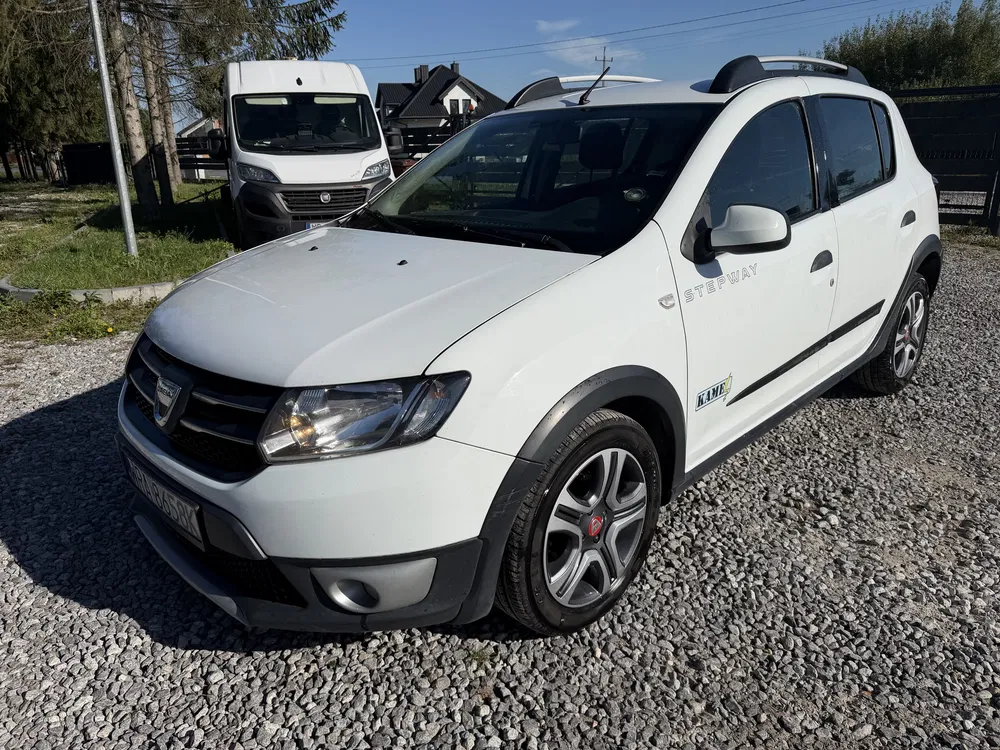 Zdjęcie: 2014 Dacia Sandero