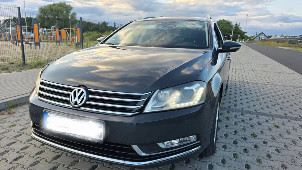 Zdjęcie: 2011 Volkswagen Passat