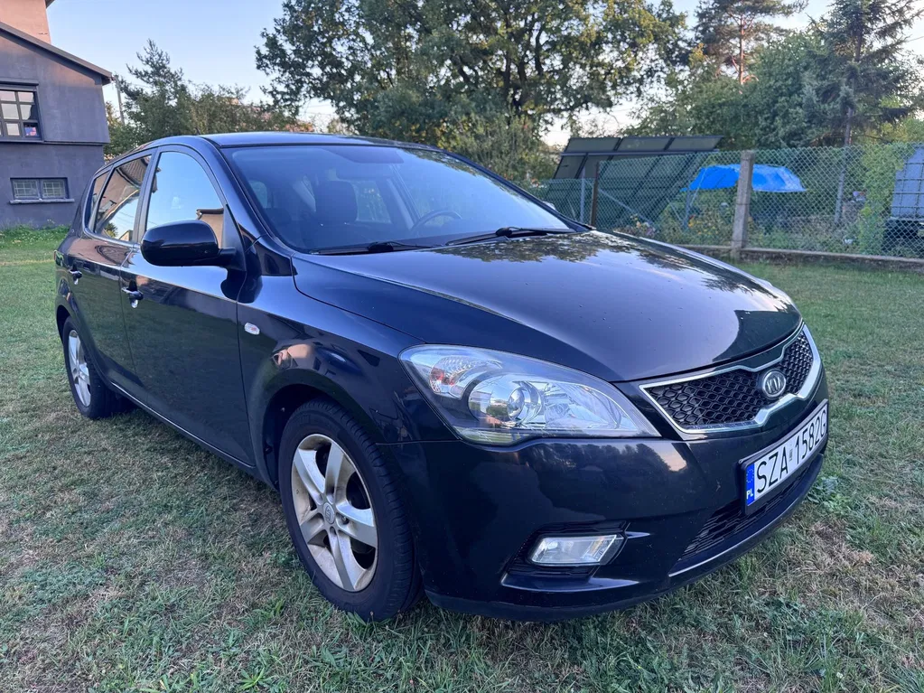 Zdjęcie: 2012 Kia Cee'd