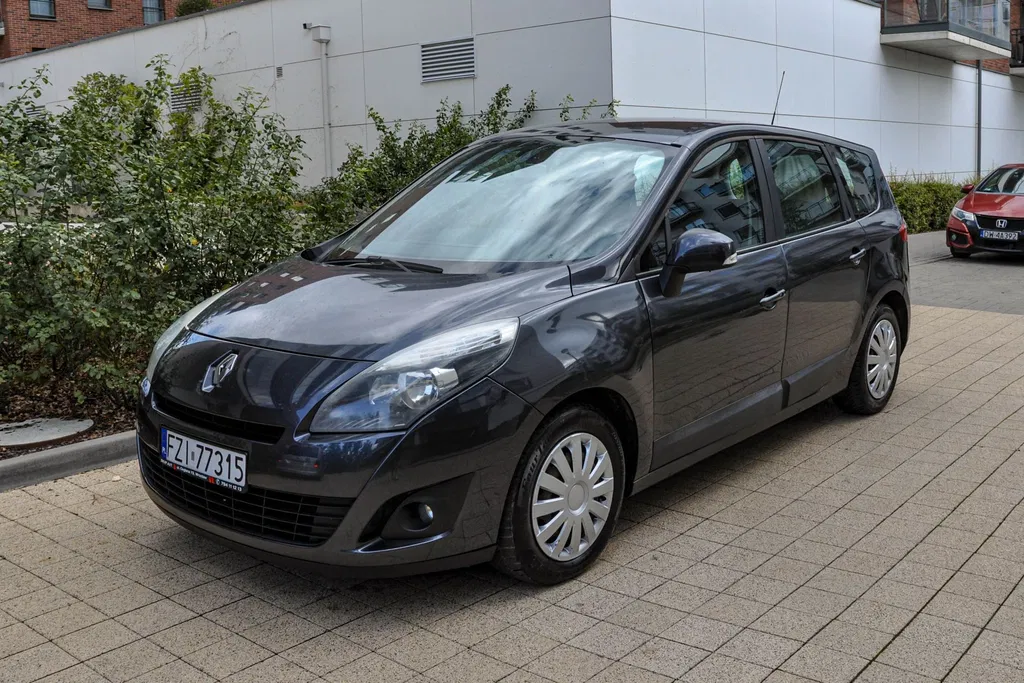 Zdjęcie: 2009 Renault Scenic