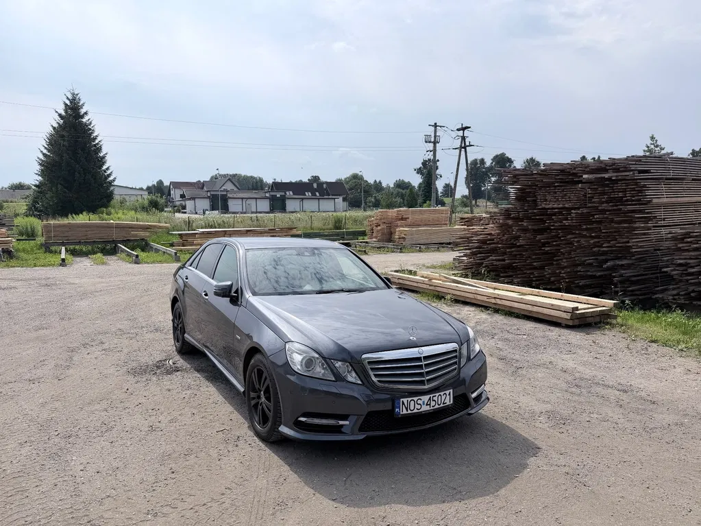 Zdjęcie: 2012 Mercedes-Benz E Klasa