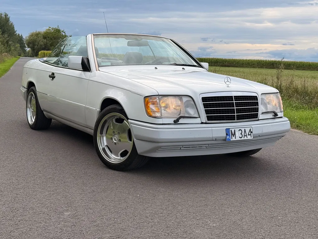 Zdjęcie: 1994 Mercedes-Benz E Klasa