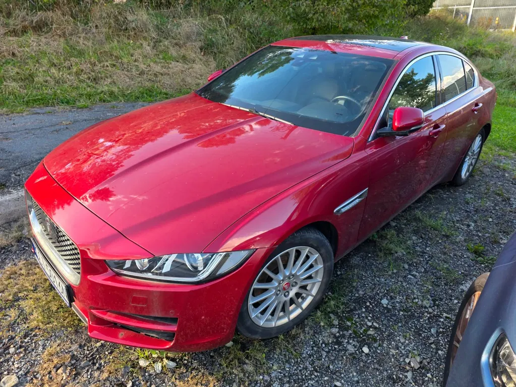 Zdjęcie: 2016 Jaguar XE