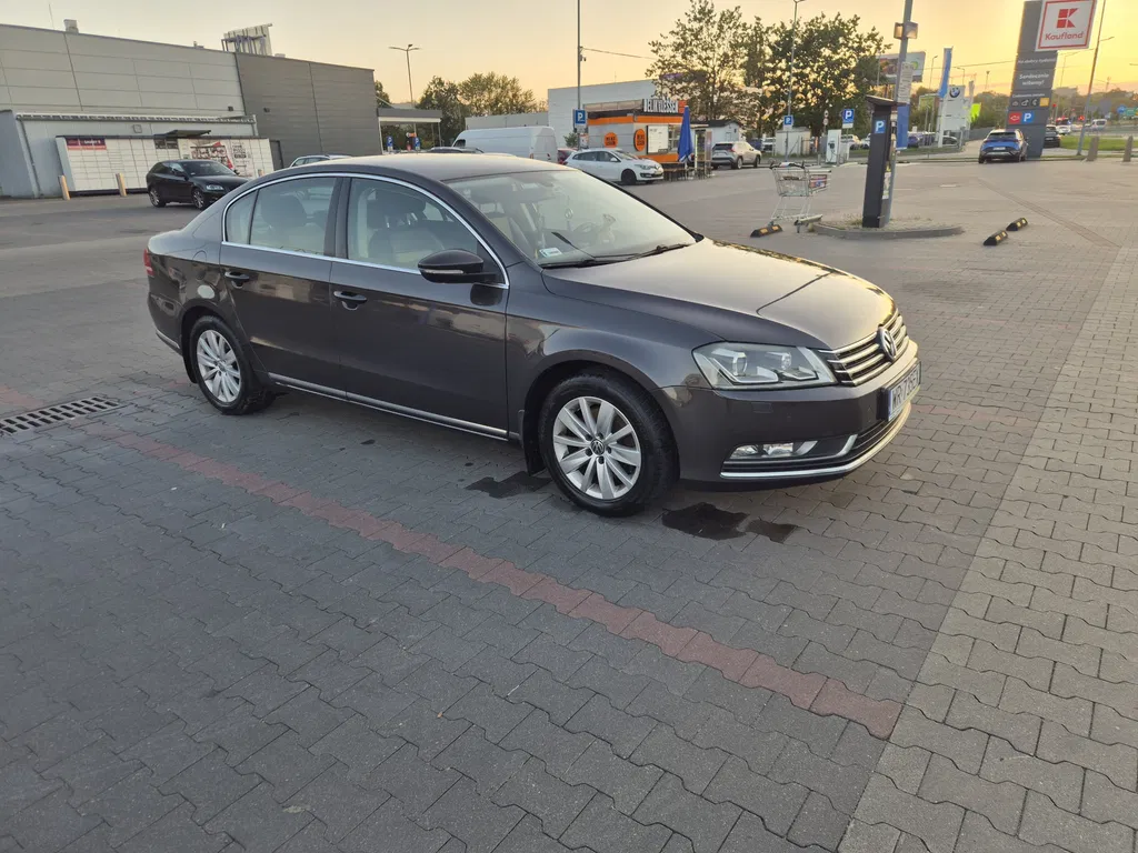 Zdjęcie: 2011 Volkswagen Passat