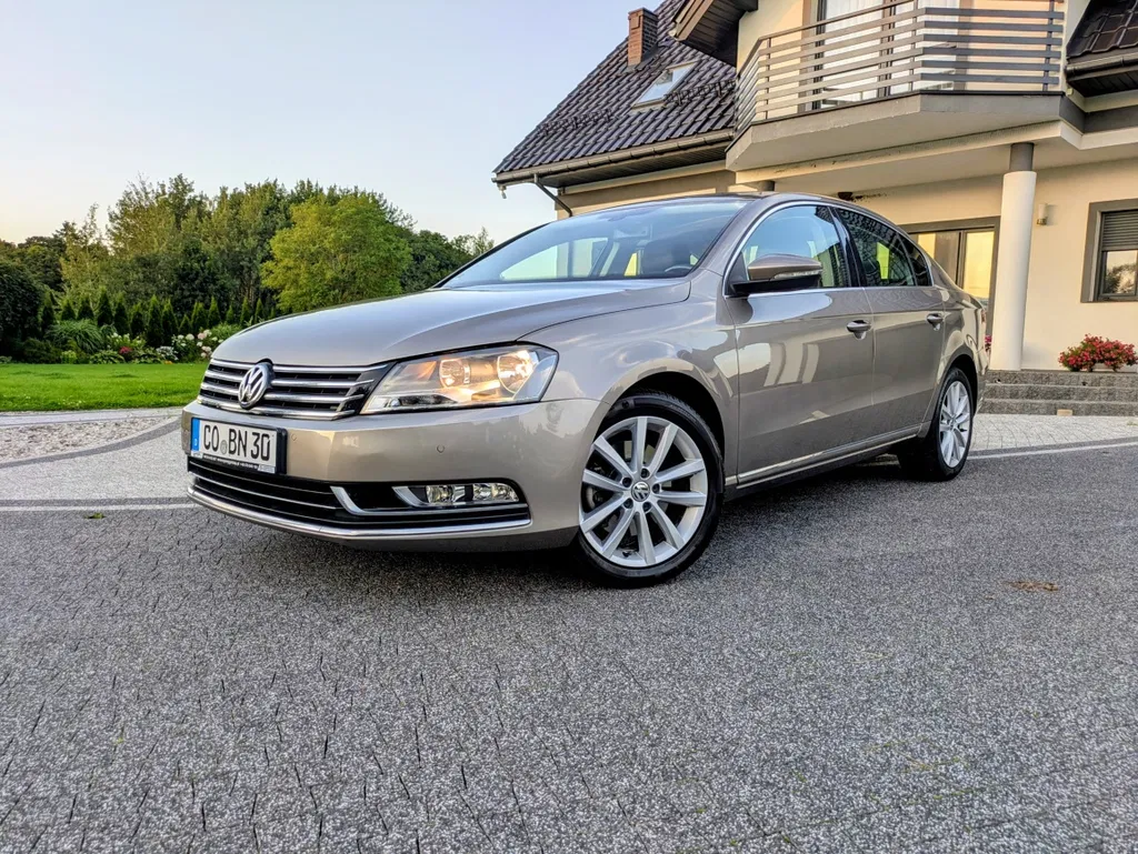 Zdjęcie: 2011 Volkswagen Passat