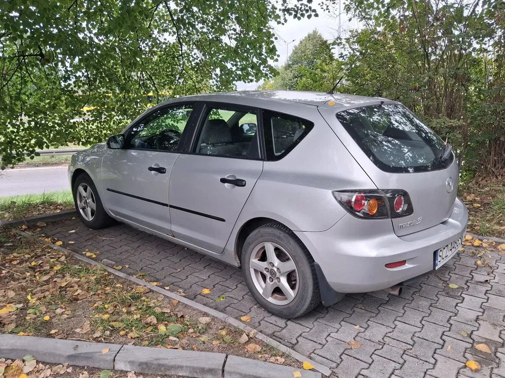 Zdjęcie: 2005 Mazda 3