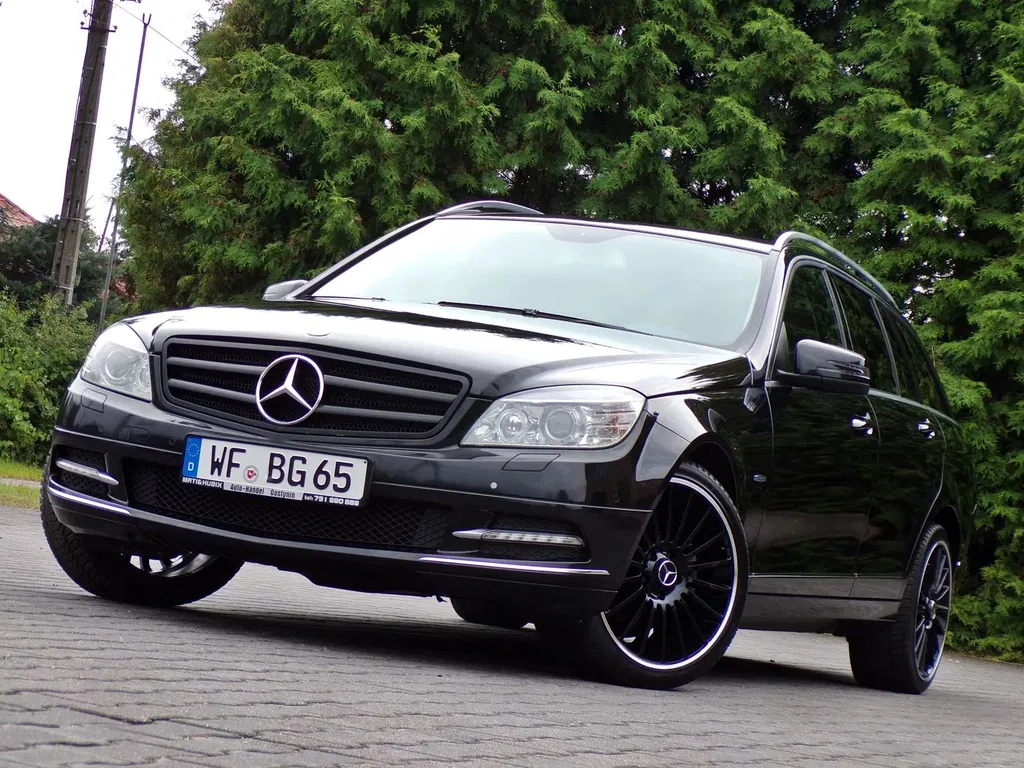 Zdjęcie: 2010 Mercedes-Benz C Klasa