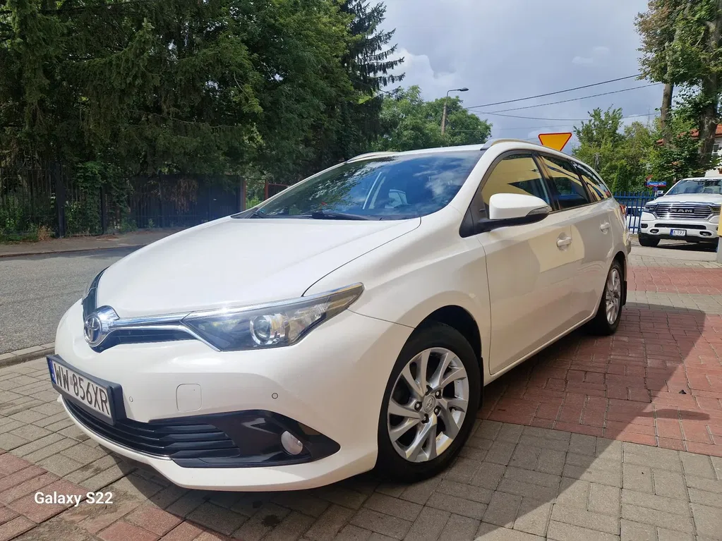 Zdjęcie: 2016 Toyota Auris