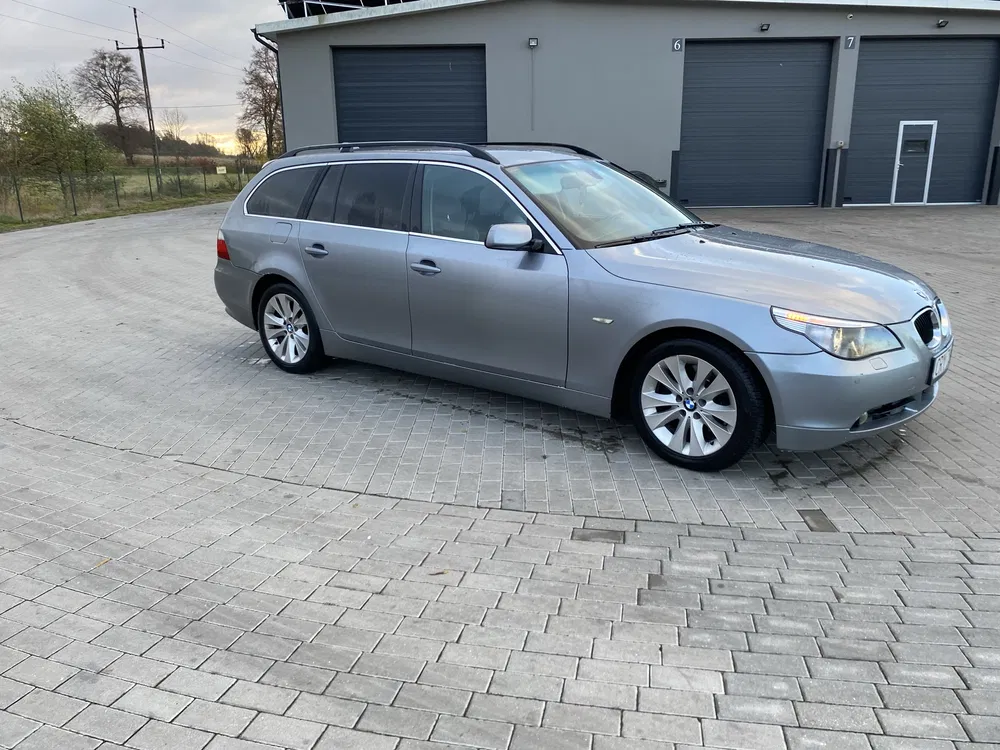 Zdjęcie: 2004 BMW Seria 5