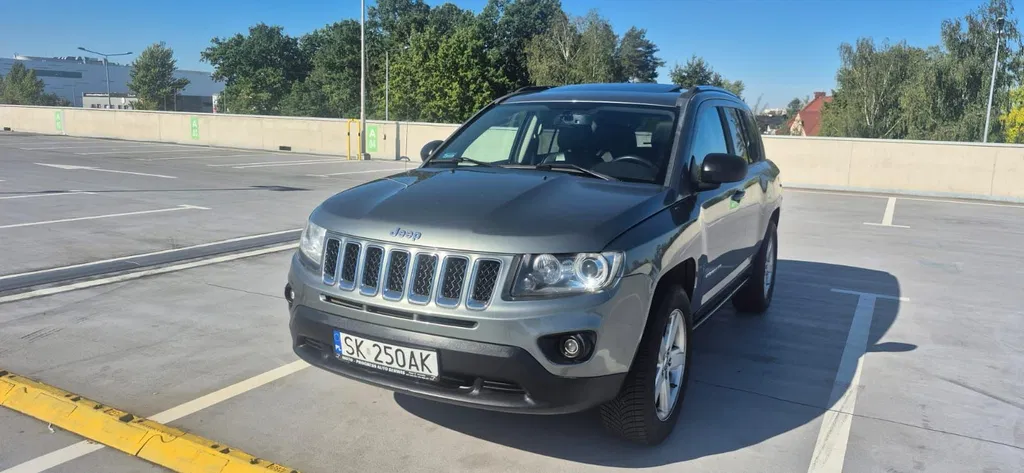 Zdjęcie: 2011 Jeep Compass