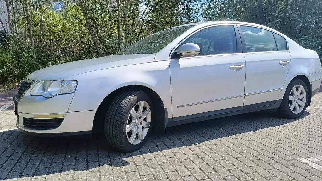 Zdjęcie: 2005 Volkswagen Passat