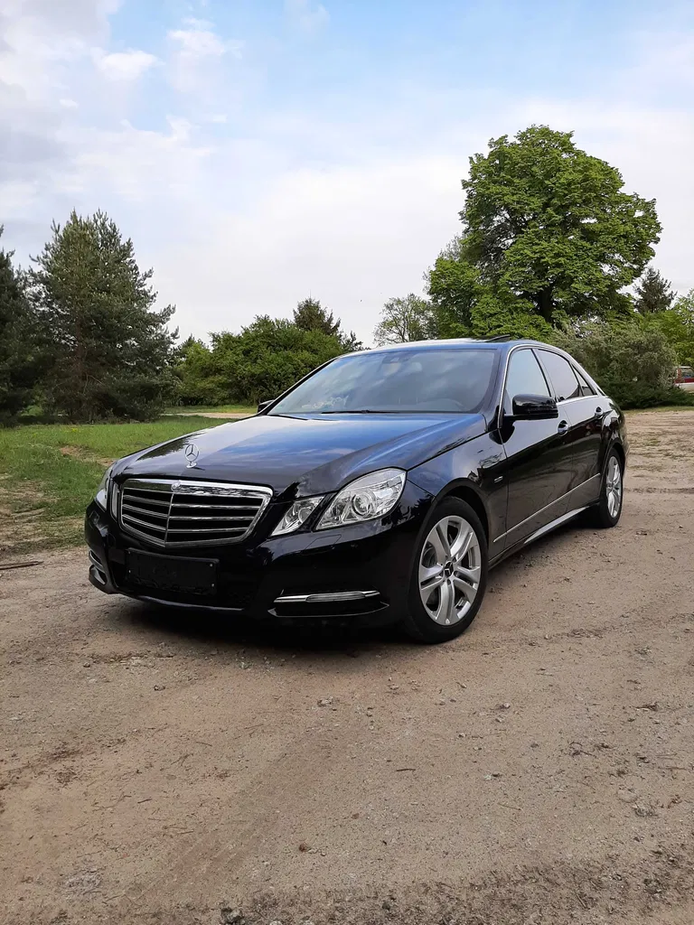 Zdjęcie: 2011 Mercedes-Benz E Klasa