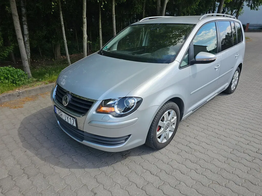 Zdjęcie: 2010 Volkswagen Touran