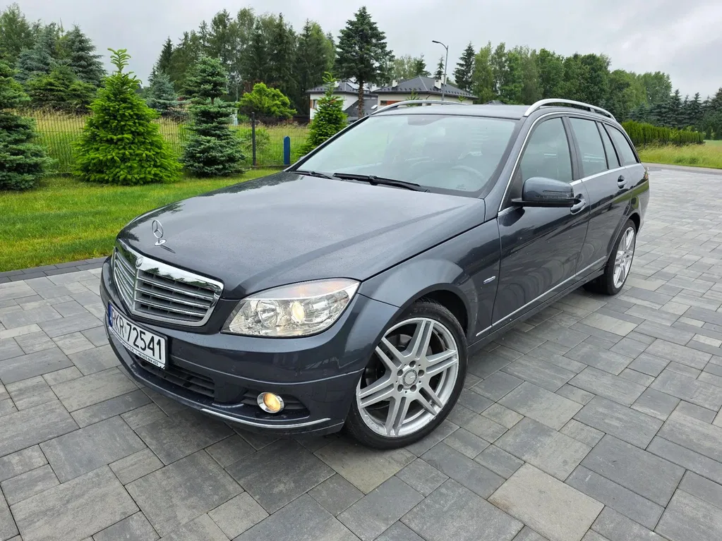 Zdjęcie: 2011 Mercedes-Benz C Klasa