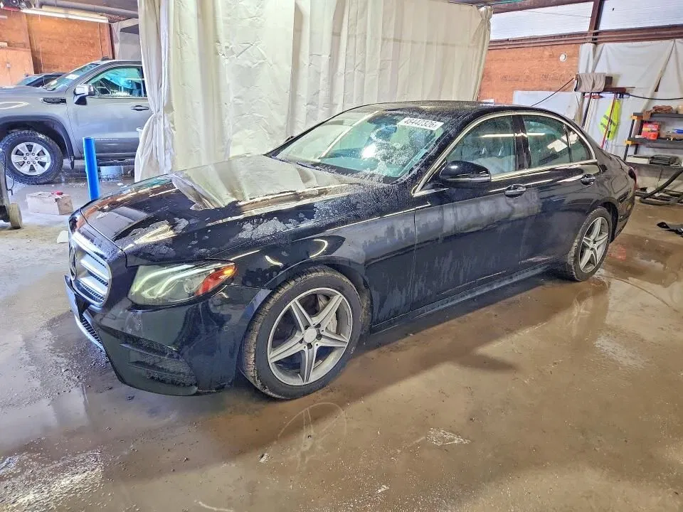 Zdjęcie: 2017 Mercedes-Benz E Klasa