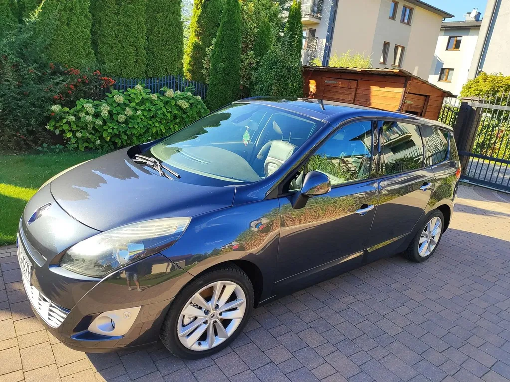 Zdjęcie: 2009 Renault Grand Scenic
