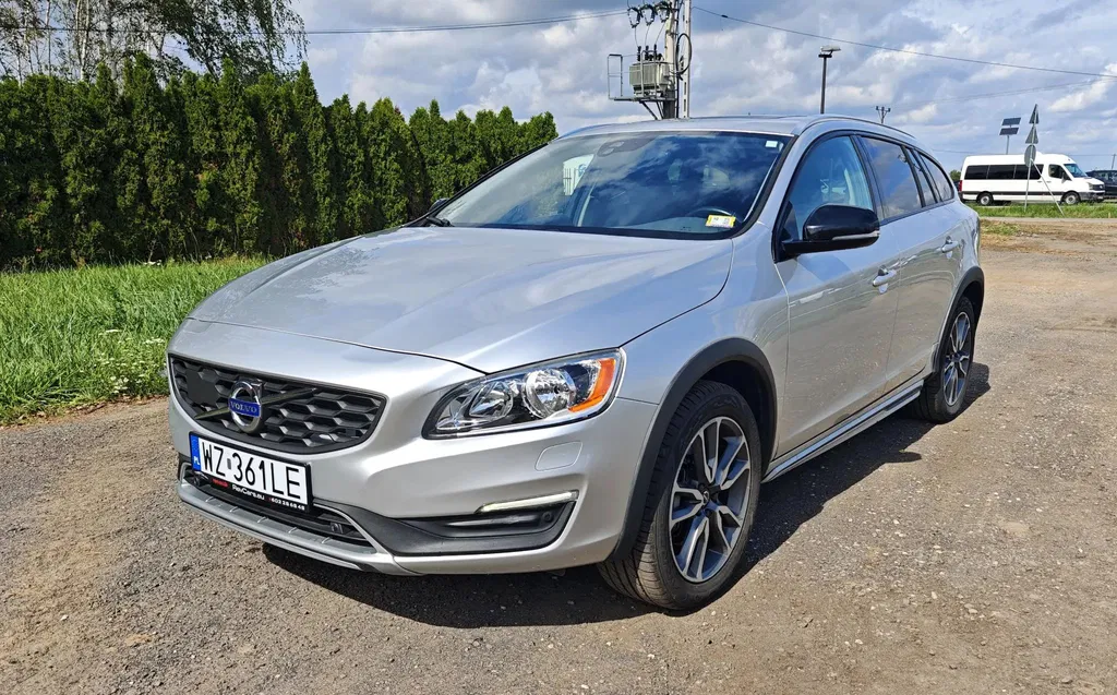 Zdjęcie: 2017 Volvo V60 Cross Country