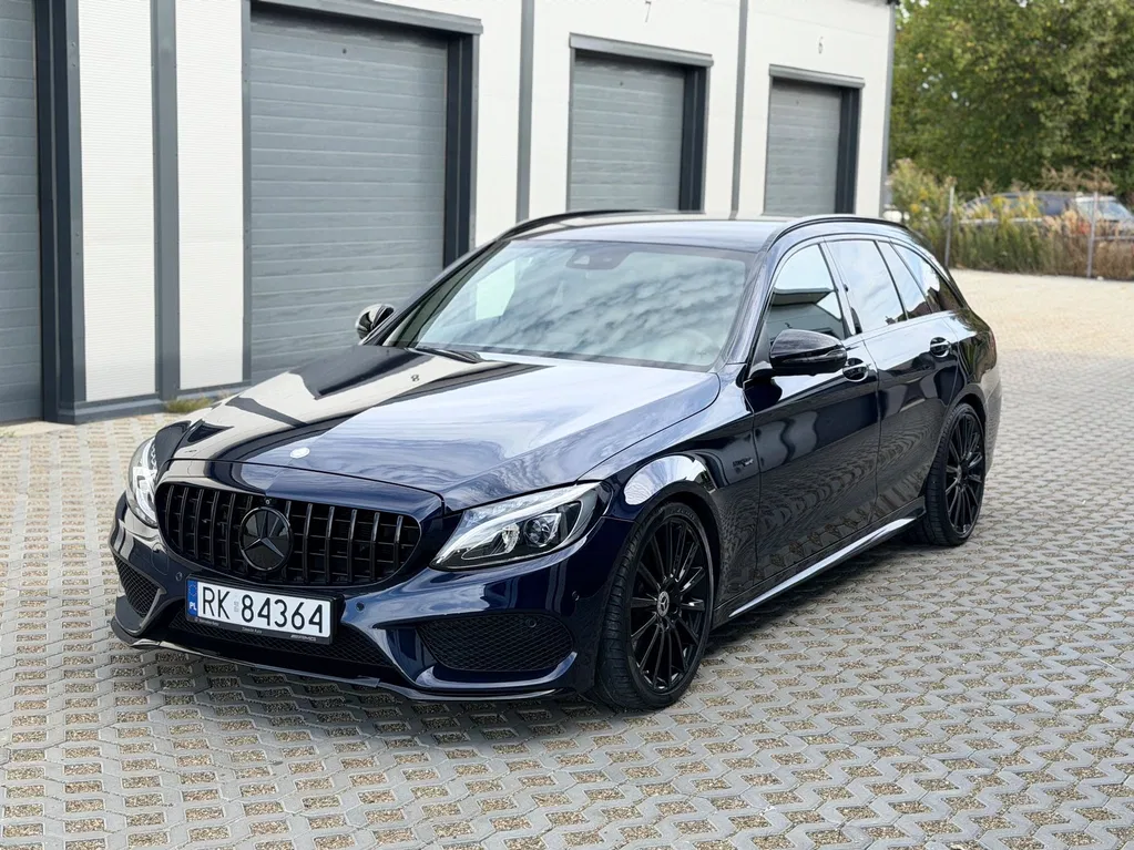 Zdjęcie: 2017 Mercedes-Benz C Klasa